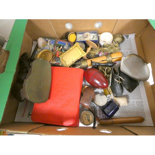 52 - Box of vintage curios to include miniclogs, cheroot holder, pipe, cards etc.