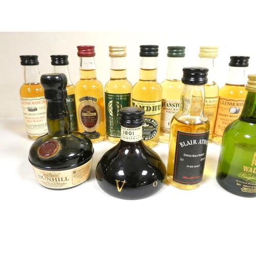 13 - Collection of 5cl 40% ABV whisky miniatures comprising of Super Nikka Whisky, Blended Nikka whisky, ... 