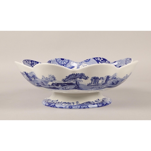 32 - Spode scalloped edge blue and white footed dish