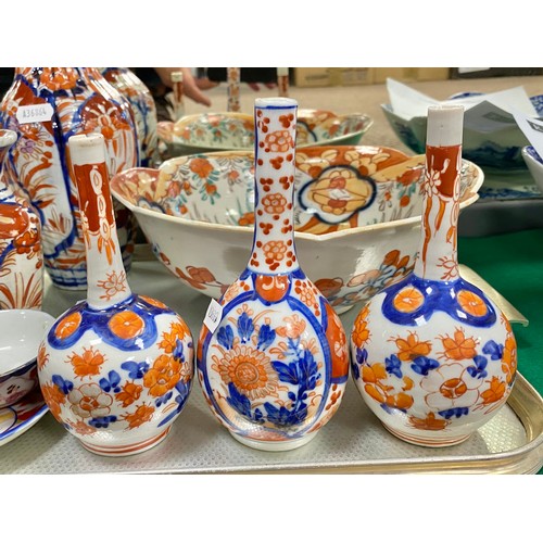 31 - Collection of assorted Imari patterned ceramics, vases, bowls etc.