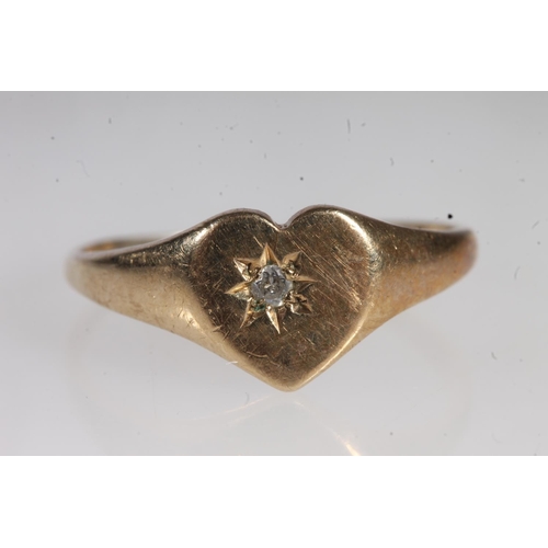 708 - 9ct gold heart shaped fronted ladies ring set with small stone, 1.1g.