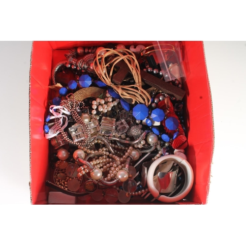 712 - Box containing costume jewellery to include bangles, necklaces etc.