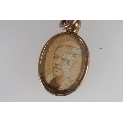 748 - Gold faceted citrine brooch, a gold picture pendant, a locket, a portrait bust pendant and another. ... 