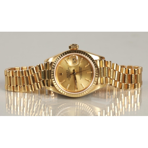 59A - Rolex 18K yellow gold Oyster Perpetual Date Just Ladies wrist watch, champagne dial with hour marker... 