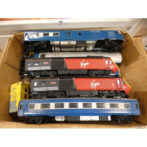 19 - Two cartons containing boxed and loose OO gauge coaches and locos to include Hornby R.420 BR Inter-C... 