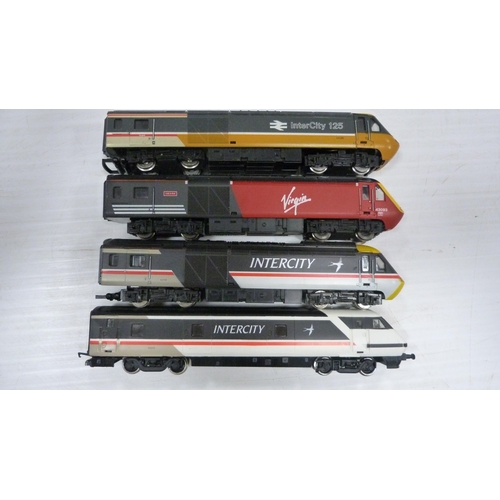 32 - Carton containing loose Hornby OO gauge Intercity locos, and a Virgin 'Lady in Red' loco.  (7)