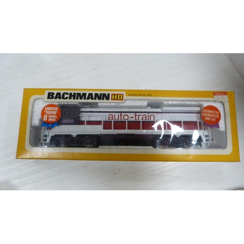 35 - Bachmann OO gauge Rock Island electric loco, Bachmann OO gauge diesel 0-6-0 Switcher Burlington loco... 