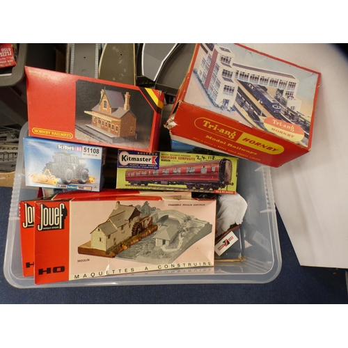 46 - Four cartons containing assorted model railway accessories to include boxed Fleischmann HO track, Tr... 