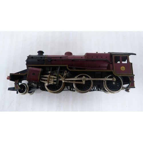 54 - Boxed Tri-ang OO gauge R59 tank loco, another boxed Tri-ang loco, four loose locos, tender and two c... 