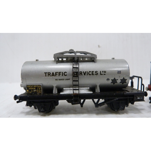 62 - Carton containing OO gauge locos and rolling stock to include Hornby R.451 The Queen's Coach BR The ... 