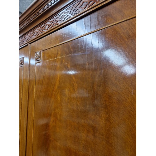 638 - Mahogany wardrobe, H 206cm, W 137cm, D 55cm