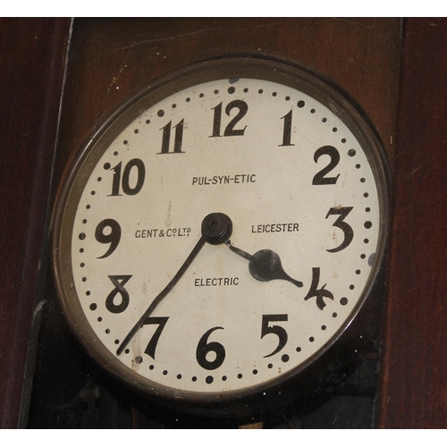 947 - Gents & Co. of Leicester electric railway clock in mahogany case