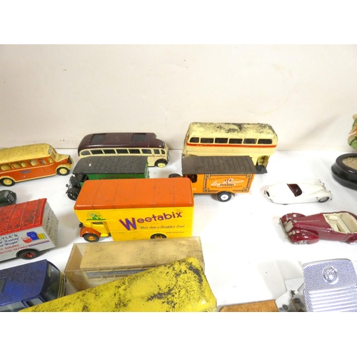 409 - Collection of Corgi buses.