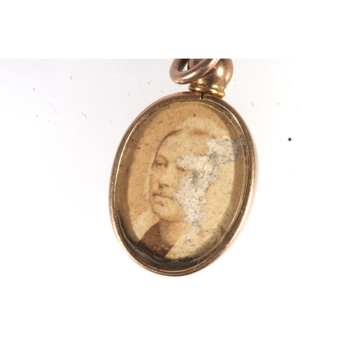 748 - Gold faceted citrine brooch, a gold picture pendant, a locket, a portrait bust pendant and another. ... 