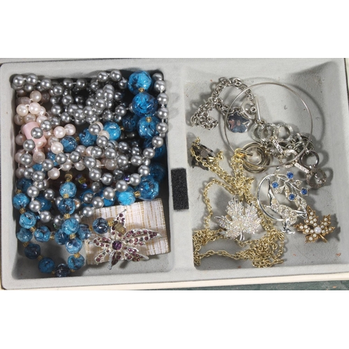 792 - Box of costume jewellery, necklaces, brooches etc.