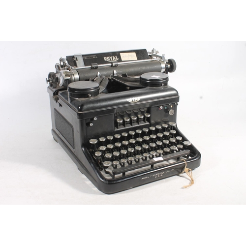 195 - Royal typewriter.