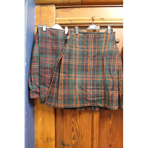 203 - Scottish Highland dress tartan kilt, waist approx. 32-34 inches, length 24.5 inch and a pair of matc... 