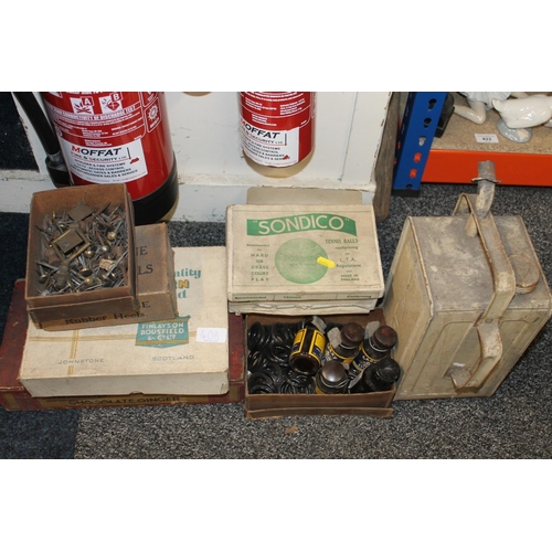 40A - Vintage boxes to include Finlayson thread, Woodmill rubber heels, etc., and an Esso blue paraffin oi... 