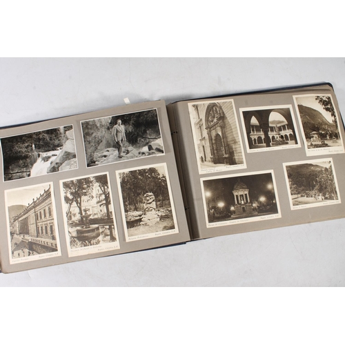 651 - 1940s photograph album containing around 200 photographs to include views of London, New York, Flori... 