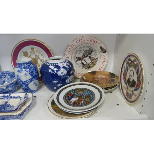 110 - Collection of decorative items including collector's plates, Copeland Spode blue and white bowl, san... 