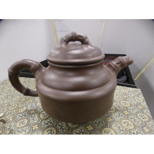 170 - Taiwan lacquered tea bowl set and two reproduction Chinese teapots.