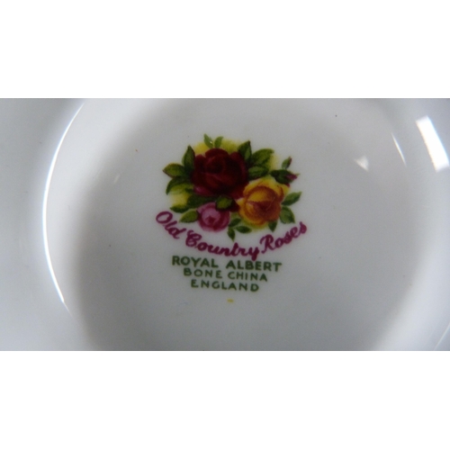 19 - Royal Albert 'Old Country Roses' pattern part tea and dinner service.