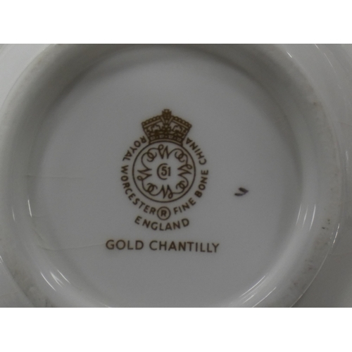 206 - Royal Worcester 'Gold Chantilly' pattern dinner service.