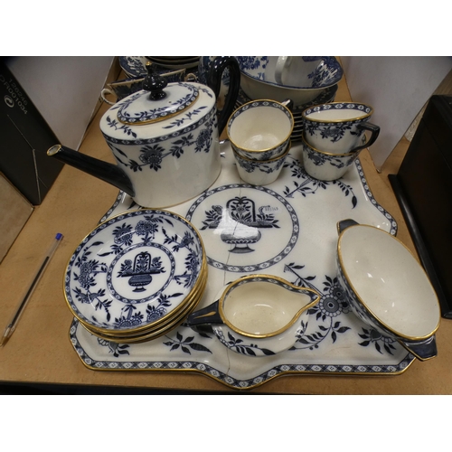 208 - Minton tray and part tea set, and a quantity of assorted Royal Worcester 'Avon Scenes' dinnerwares.