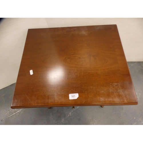 321 - Reproduction square-topped coffee table.