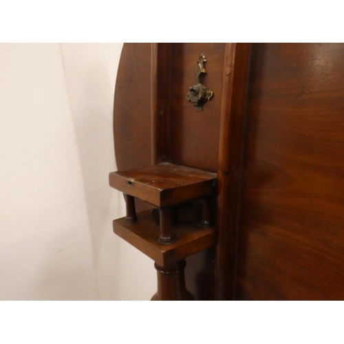 323 - George III mahogany supper table with snap-action saucer top, on turned column and tripod supports, ... 