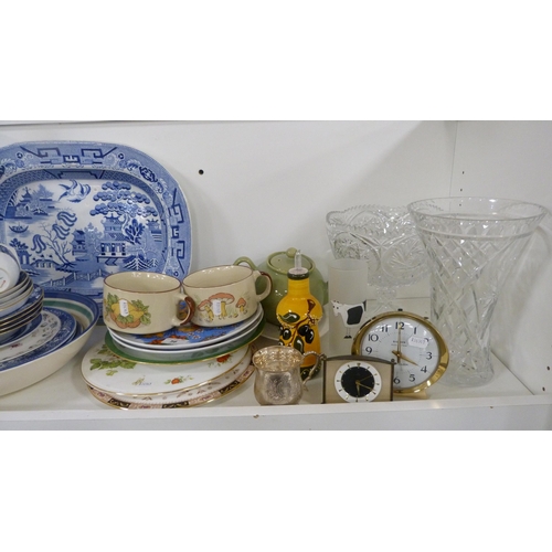 56 - Large blue and white 'Willow' pattern ashet, Spode blue part tea set and other decorative items to i... 