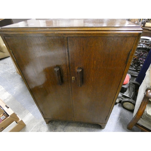 61 - Vintage oak linen press and small oak side table.