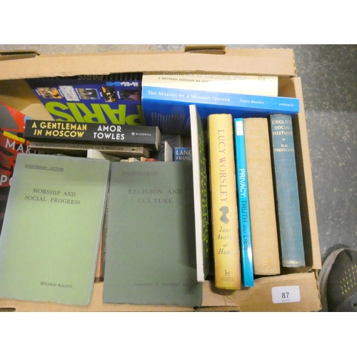 87 - Large box of vintage books, Quakers interest.