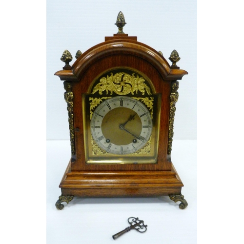 218 - German oak-cased patent bracket clock, c. early 20th century, retailed by Arnold & Lewis, Manche... 