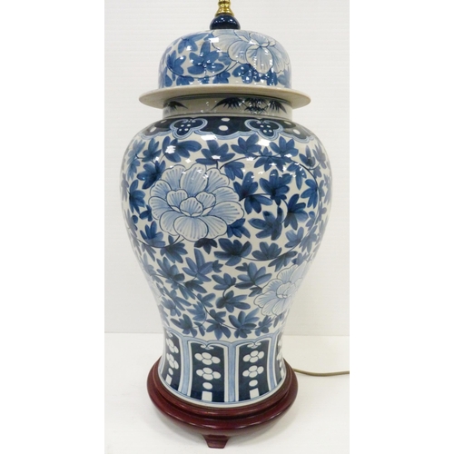 316 - Modern blue and white Chinese lamp base in the Kangxi style, 59cm high.