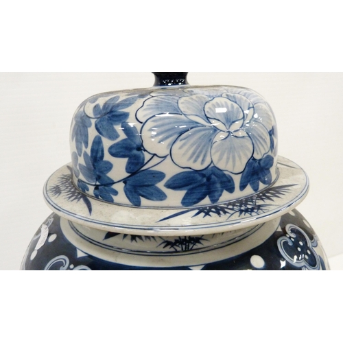 316 - Modern blue and white Chinese lamp base in the Kangxi style, 59cm high.