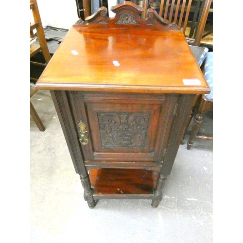 275 - Antique mahogany pot cupboard.