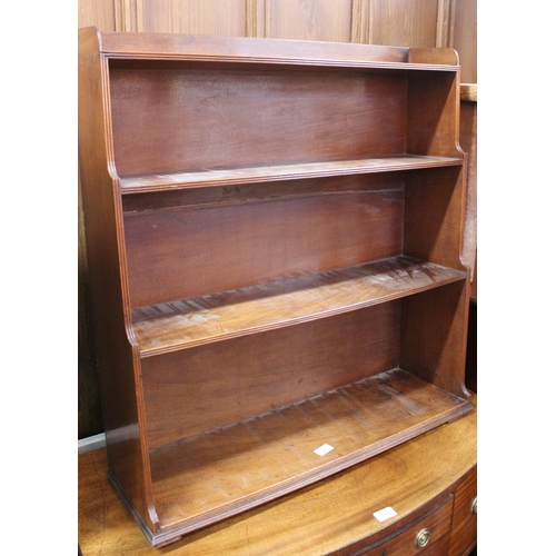 591 - Mahogany open fronted waterfall bookcase, 76cm wide x 83cm tall.