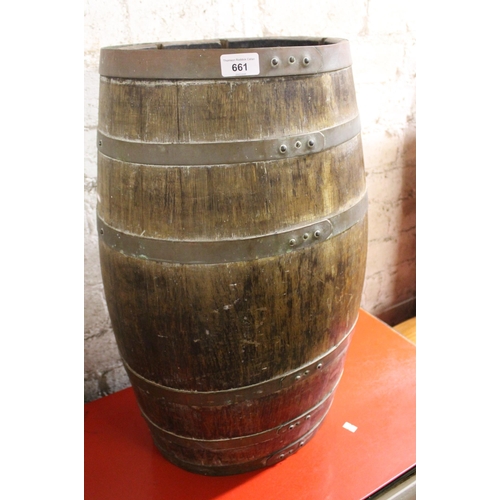 661 - Metal bound oak barrel.