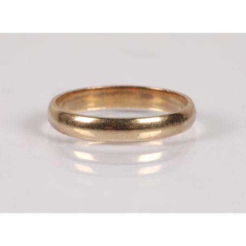 59 - 9ct gold band, ring size P, 2.1g