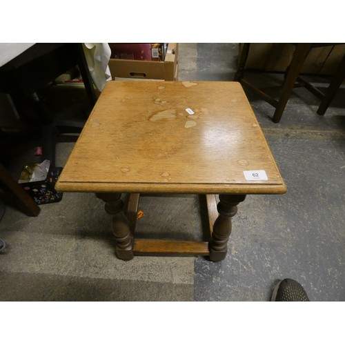 61 - Vintage oak linen press and small oak side table.