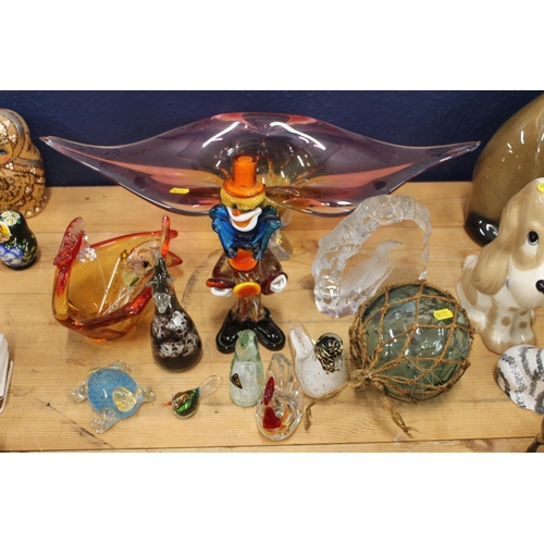 124 - Murano style glass clown, Wedgwood glass bird paperweights and other glassware.