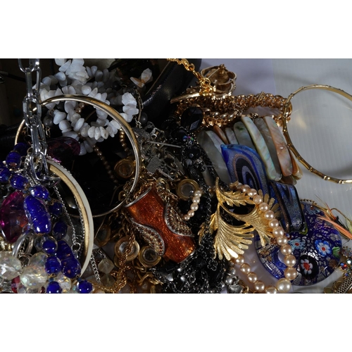 700A - Box of costume jewellery necklaces, brooches etc.