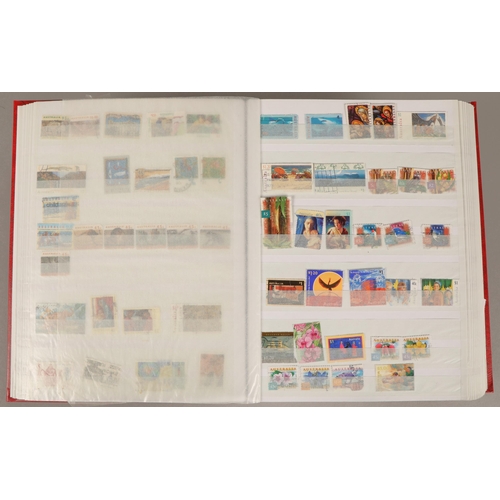 252 - Five assorted stamp albums, to include stamps from Austraila, Mexico, Turkey etc