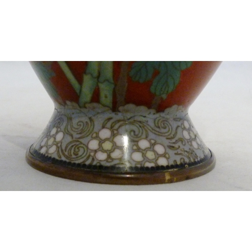 311 - Japanese cloisonné flambe enamel gilt bronze vase, Taisho 1912 - 1925, decorated with chrysanthemums... 