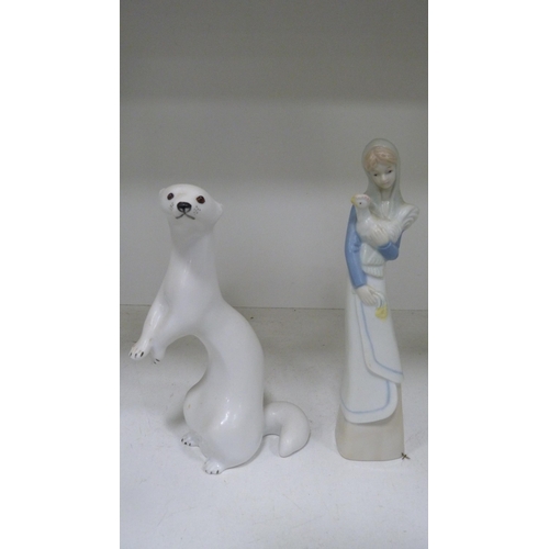 172 - Pair of wally dogs, two Nao figures, Russian animal figure and another figure (one shelf).  (6)