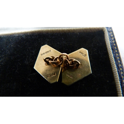 241 - Pair of 9ct gold cufflinks, 3.1g gross.