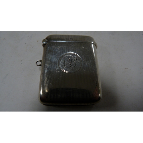 245 - Silver vesta box, 28g.