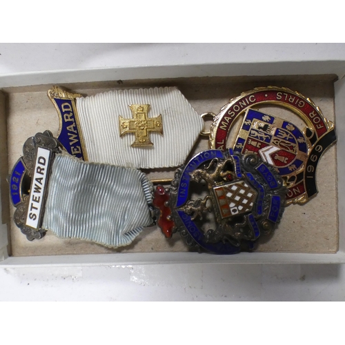 260 - World coins, silver and enamel Masonic steward's medal, studs, Faithful Service medals, Royal Masoni... 