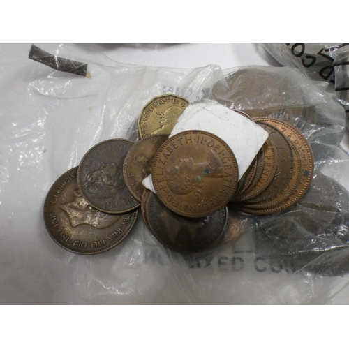 261 - Group of coinage to include commemorative coins, George VI half crowns, copper coins etc.